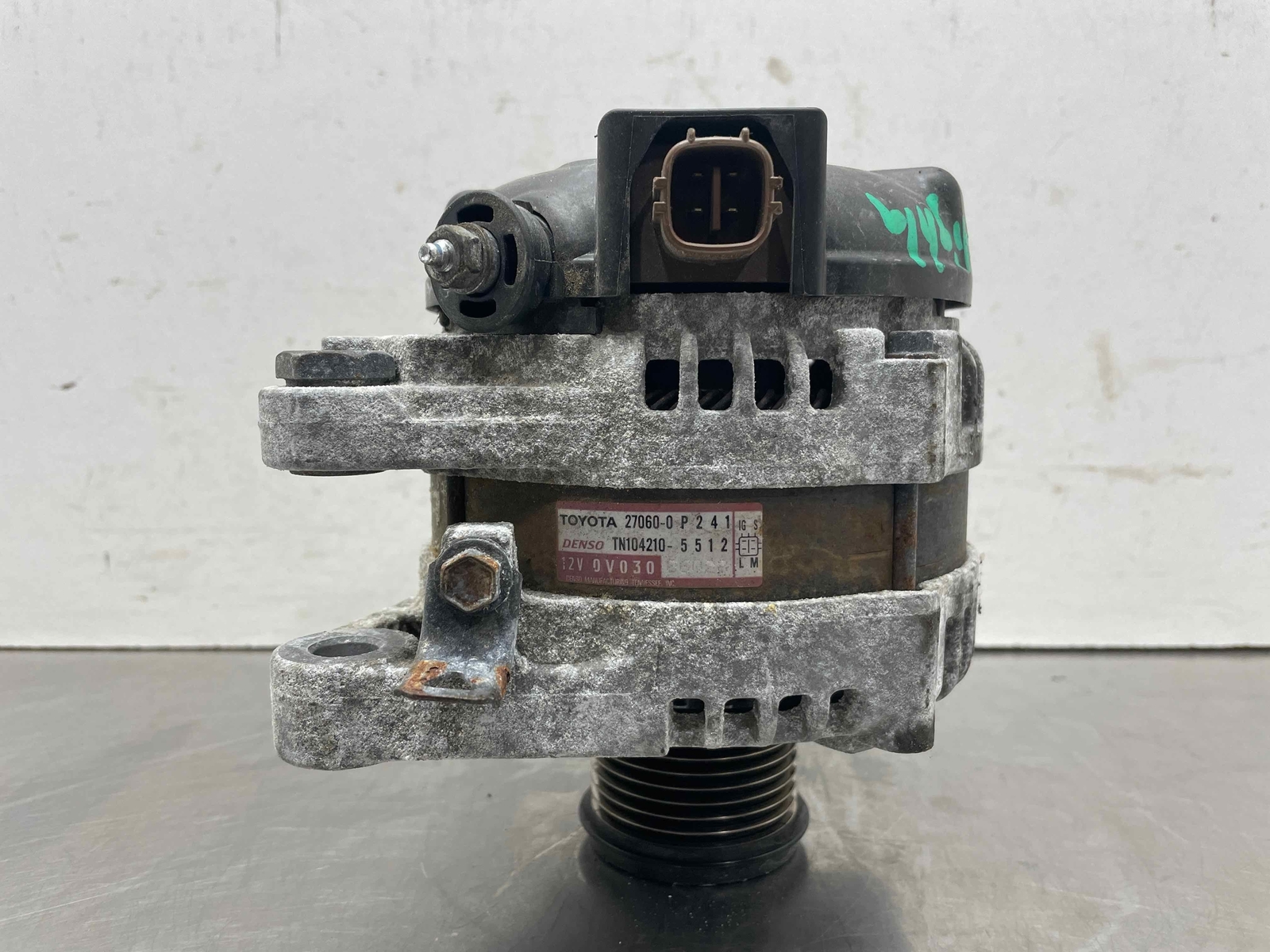 13 Toyota Highlander 3.5L OEM 12V 130 Amp Alternator 87K Denso 27060-0P241 08-16