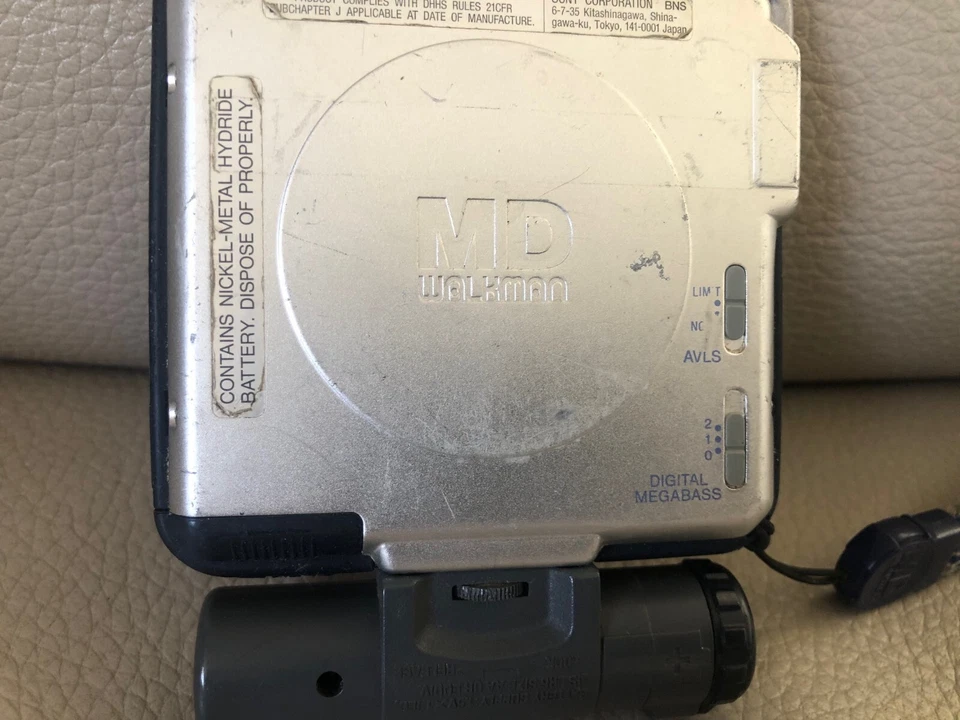 Sony Portable Minidisc Player MD Walkman - Silver (MZ-E44/S) Rare cool vintage - Image 2 of 2