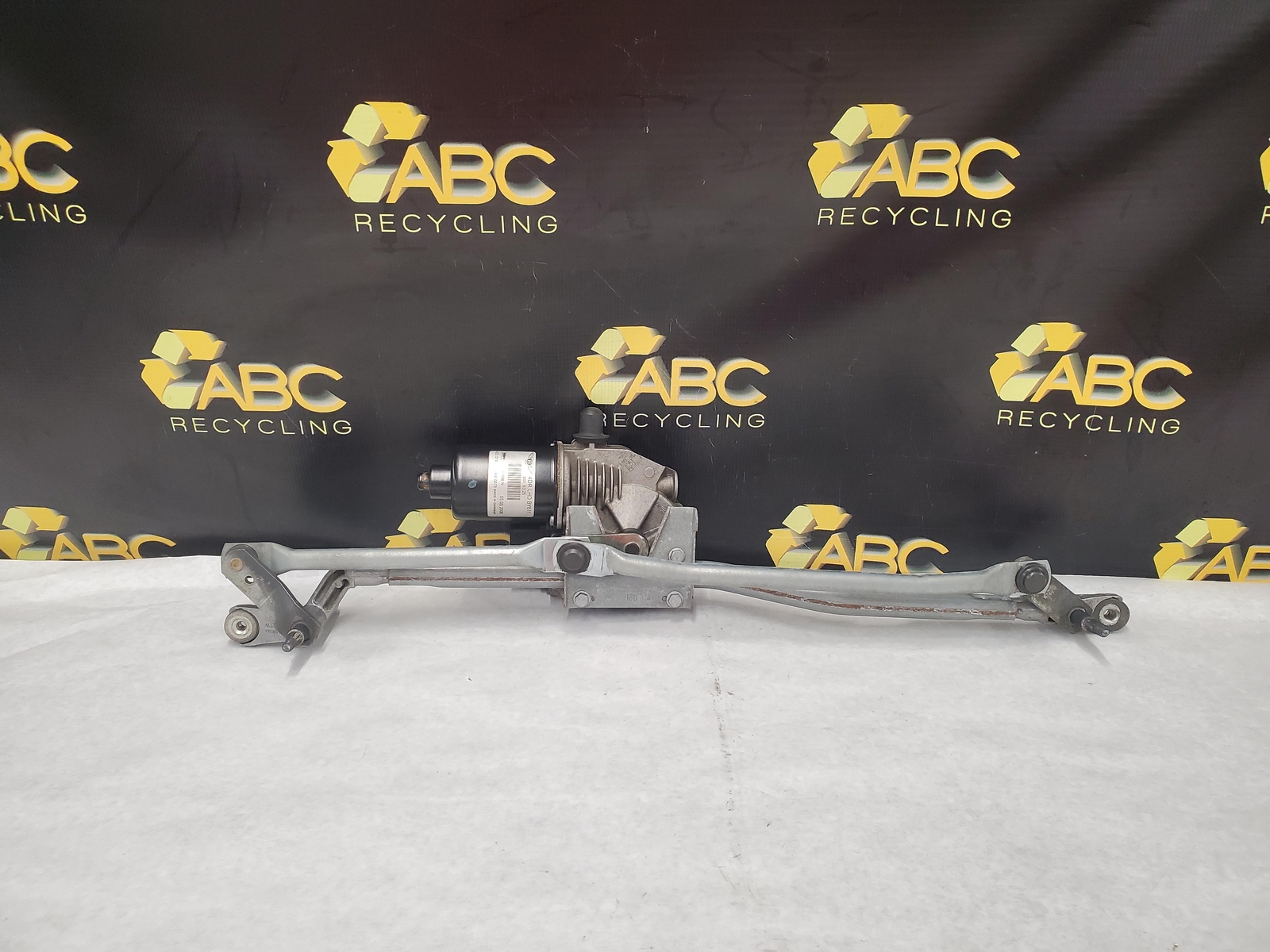 2007 Bentley Flying Spur Windshield Wiper Trans. Linkage Assembly BENTLEY 07 OEM