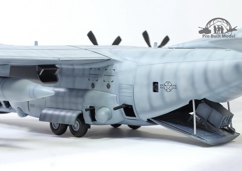 (Pre-Order) USAF AC-130H Spectre 1:72 Pro Built Model - Picture 12 of 12