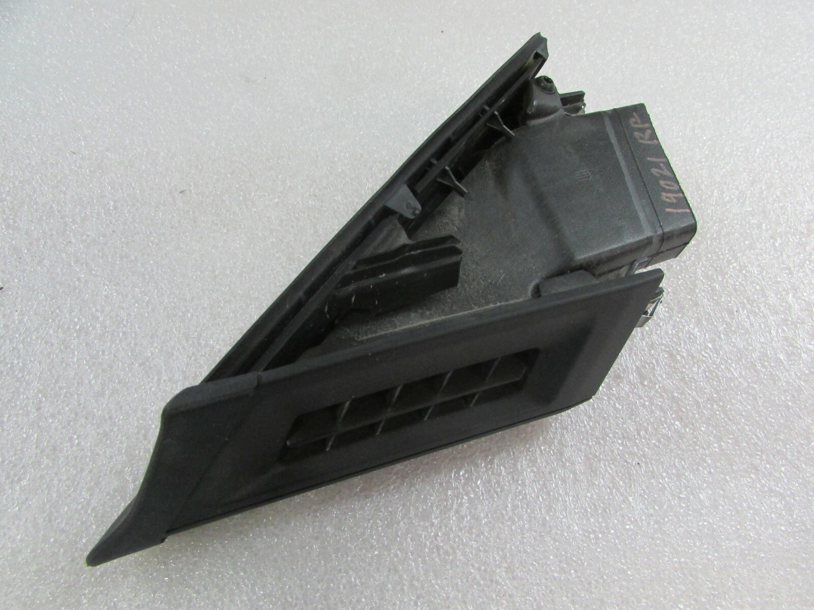 Maserati Ghibli, RH,Right Front door Triangle Trim Panel, Black, Used,105804312C