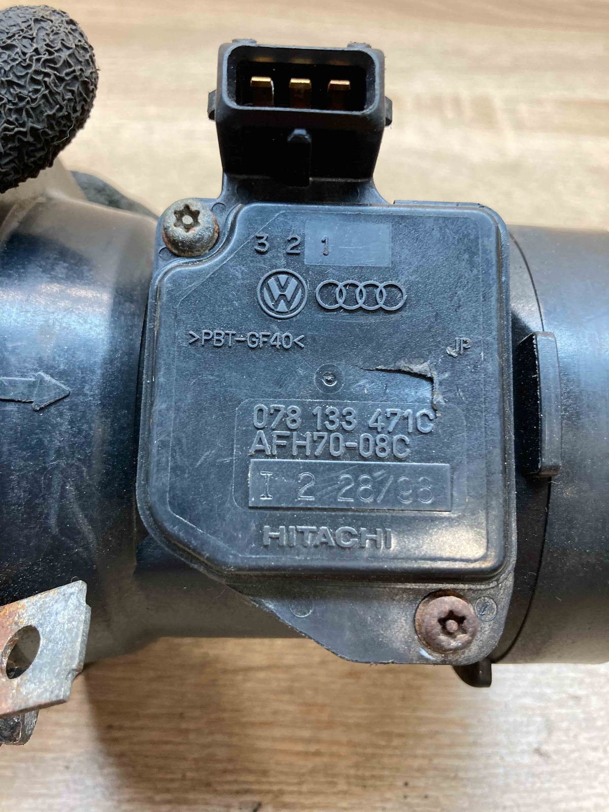 078133471C AFH70 08C Audi Volkswagen Luftmassenmesser Hitachi | eBay