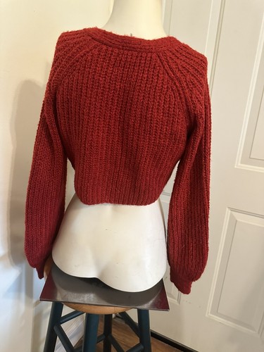 ART CLASS RED CROPPED CHUNKY KNIT CARDIGAN SWEATER 3 BUTTON Sz L 10-12 - Picture 4 of 5