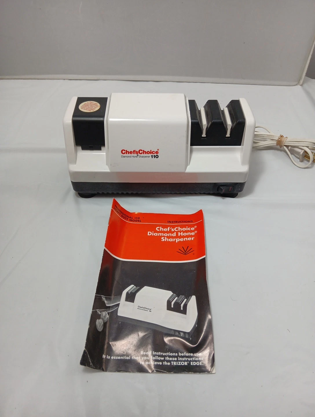 Chef's Choice Diamond Hone Knife Sharpener Model 110 w/ Instructions