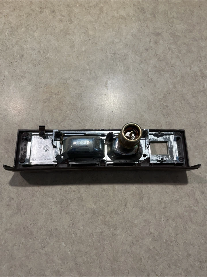 Cenicero interruptor ventana trasera derecha Cadillac Fleetwood Brougham 1986-1992 20005118 Foto 2 de 2