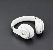 Beats Studio 3 Wireless Noise Cancelling Over-Ear Headphones-White/Gold