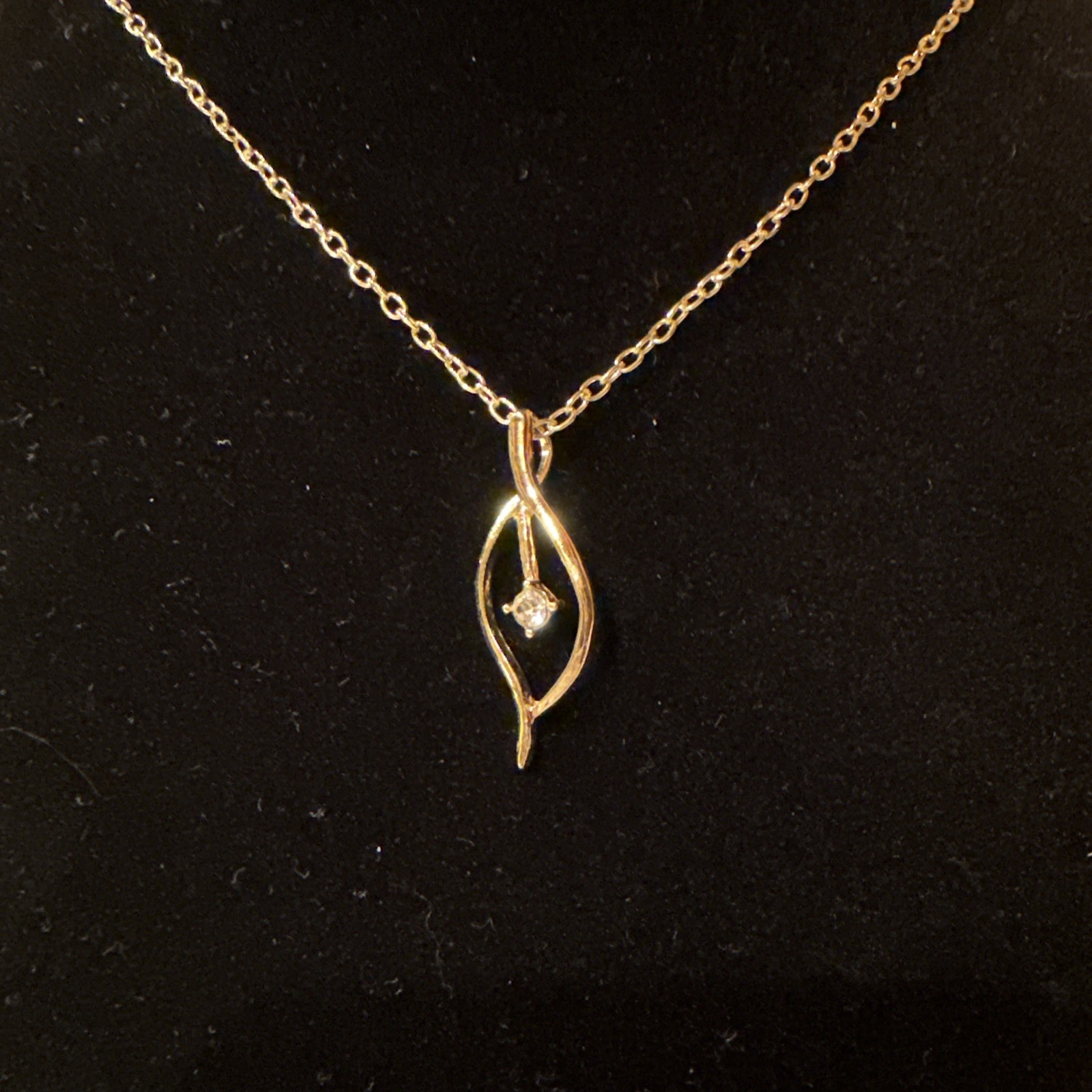 Goldtone Necklace with Matching Earrings Diamond Stone Unsure If Real