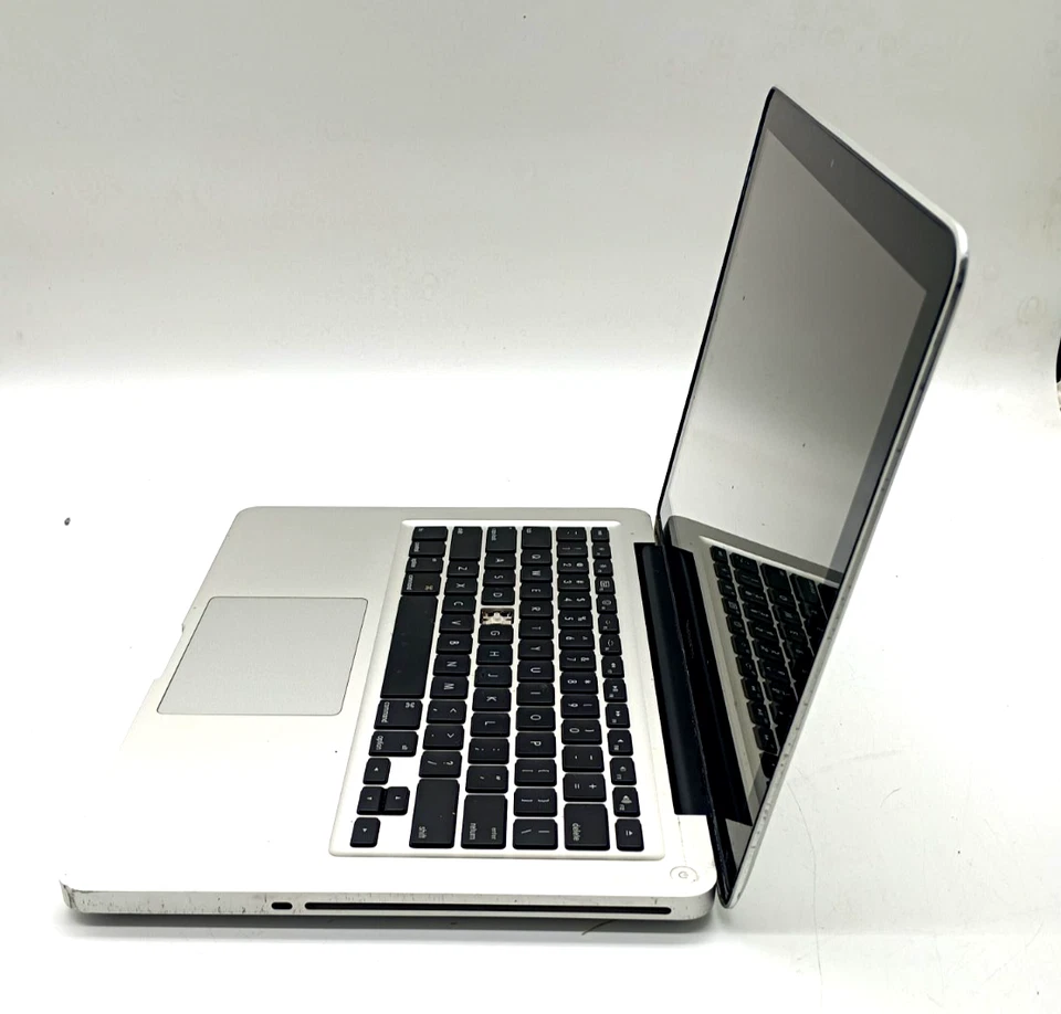 Apple MacBook Pro 2010 Core 2 Duo - Image 4 of 4