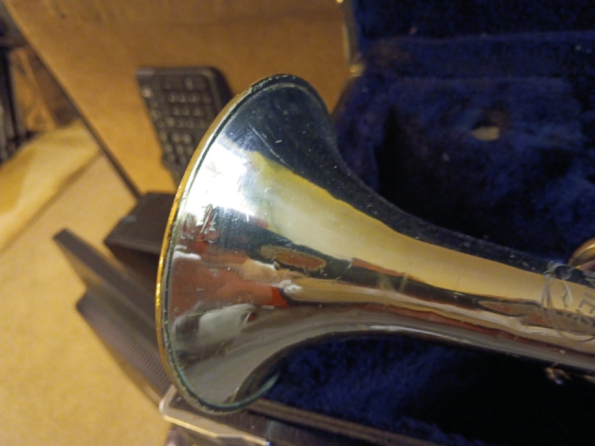 JUPITER JTR-600M トランペット 本体　マウスピース Jupiter JTR-600M Trumpet Original Mouthpiece & Hard Case. Read