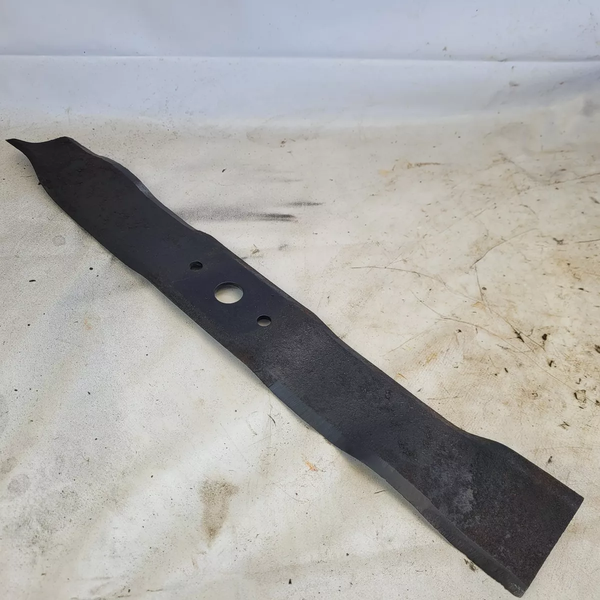 Champion R484 Push Mower Parts Blade eBay