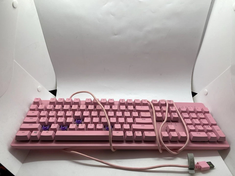Razer Huntsman Gaming Keyboard Pink Quartz Opto-Mechanical UK Layout – Tested - Image 2 of 4