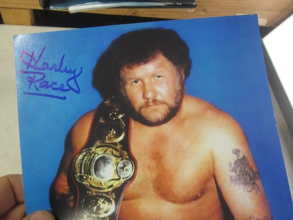 哈雷比赛亲笔签名职业摔跤 WWE 8 x 10 照片 — 第 2/4 张图片