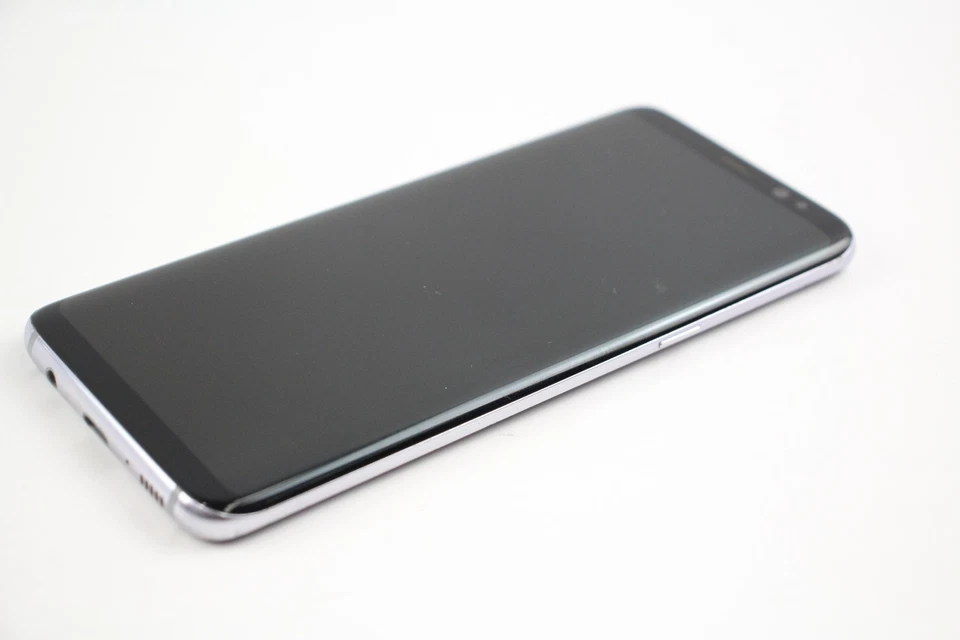 Samsung Galaxy S8 (Unlocked) 64GB Grey Grade C Boxed - Image 4 of 4