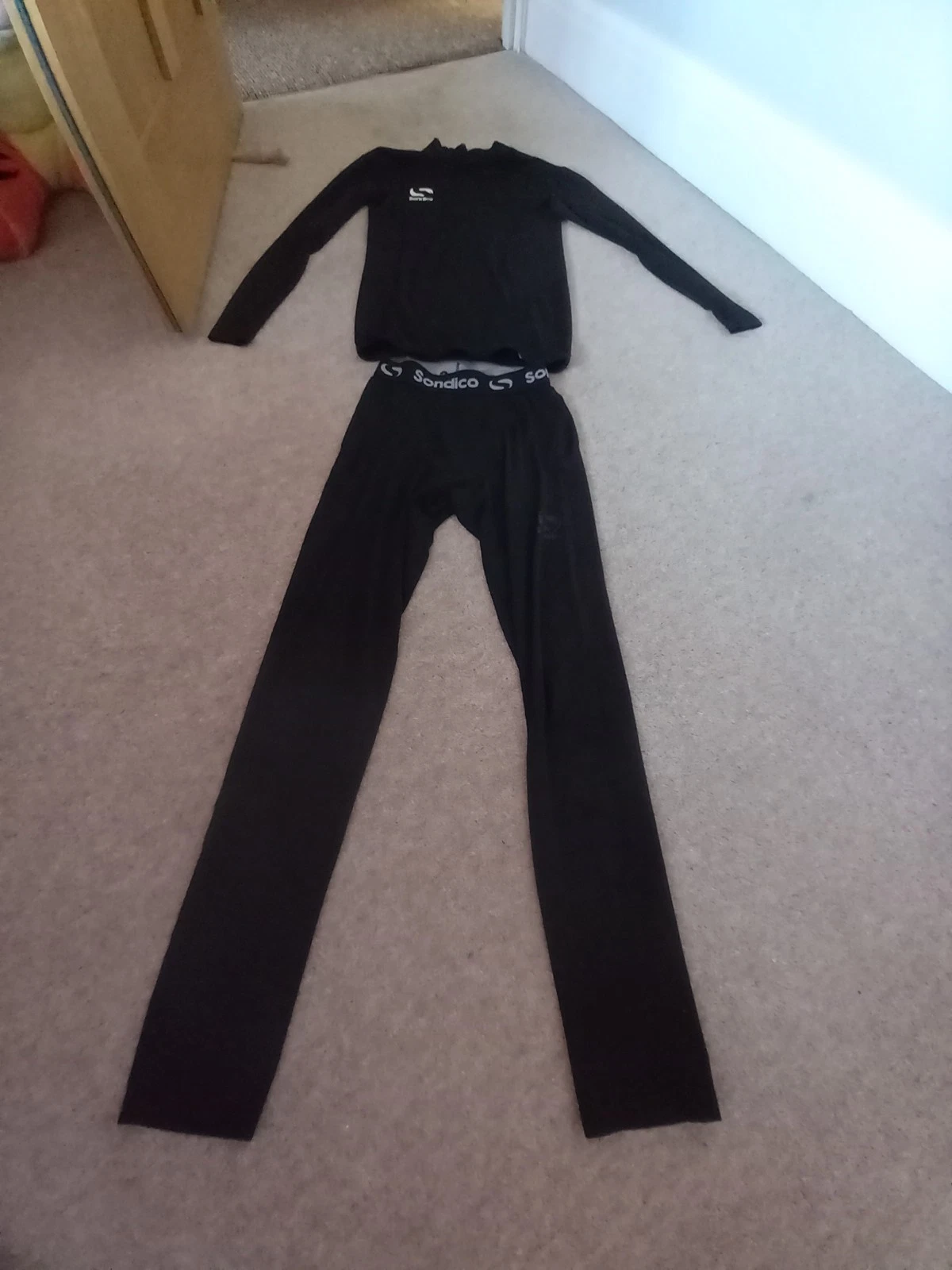 Sondico Football Base Layer Top and Bottom Set Under Armour, size small black