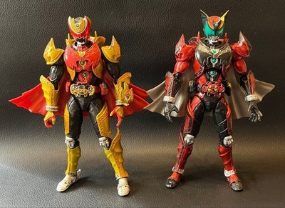 MASKED RIDER IXA & DARK KIVA フィギュア S.H.Figuarts Kamen Rider Kiva Emperor Form, Dark Kiva, Ixa, Rising