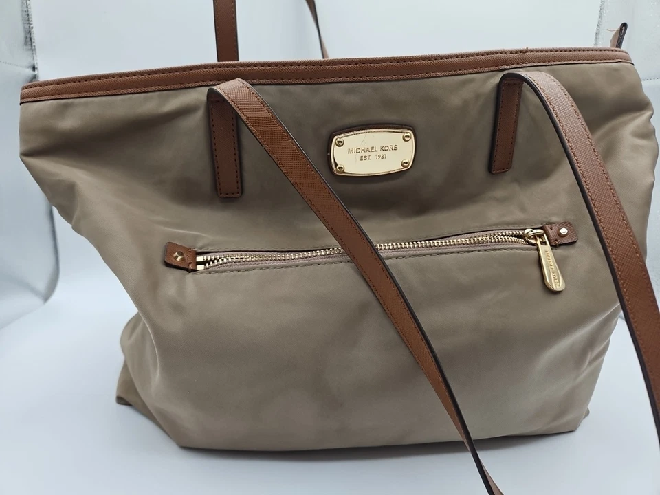 MICHAEL KORS NYLON TOTE - Image 2 of 4