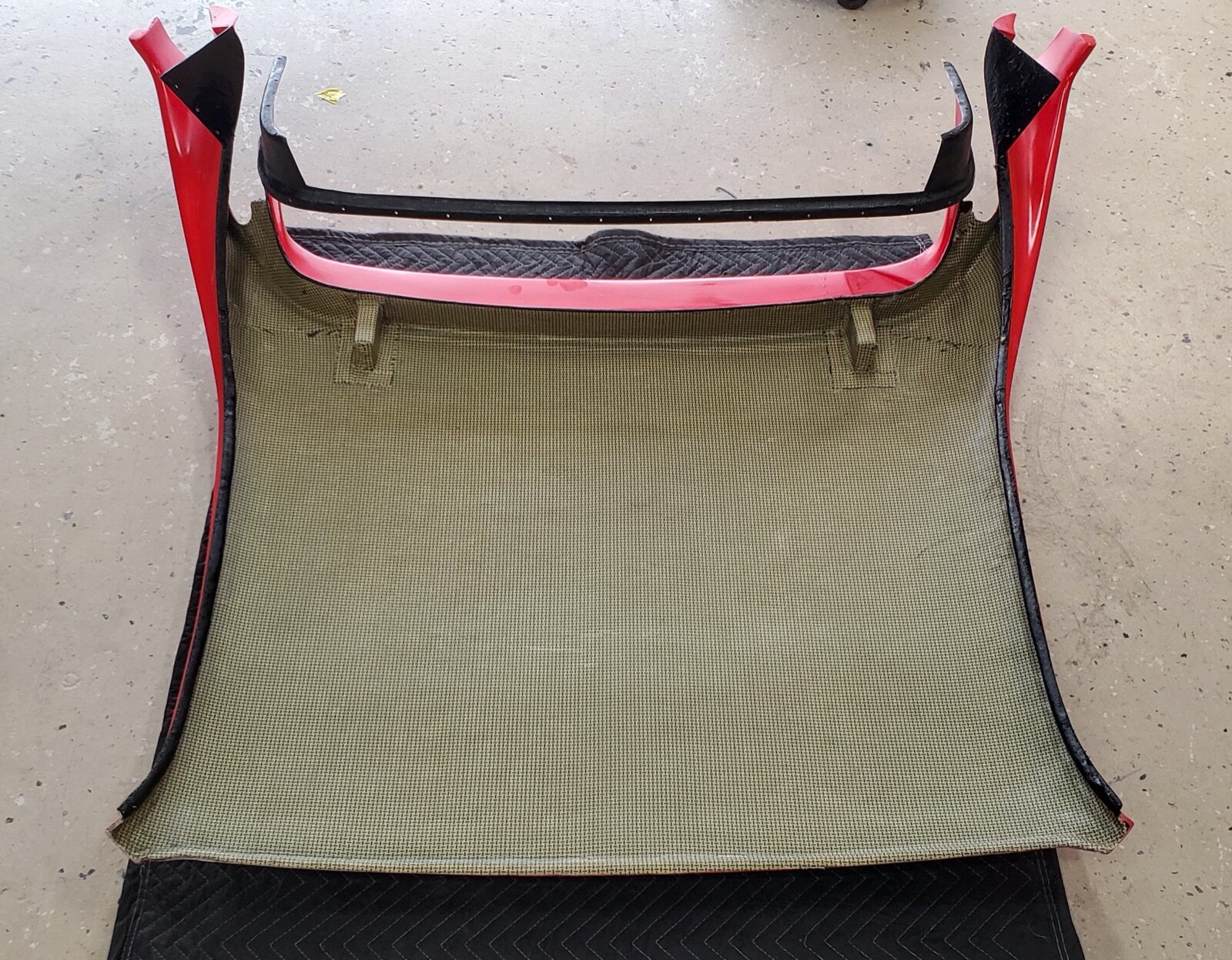 Roof Top for Ferrari F40. Roof clip - repair parts.