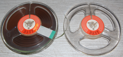 BASF 2er Set Tonband + Leerspule 11cm BASF ROT SP/135m +Archivboxen von 1966