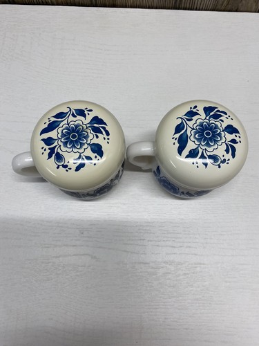 Vintage Avon 5 Oz. Milk Glass Delft Blue Jars With Seal Caps / Lids Set Of 2 - Picture 3 of 16