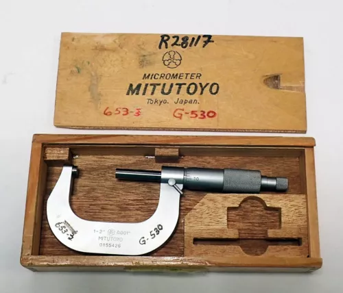 MITUTOYO 0M-503 OUTSIDE MICROMETER 1 - 2in GRADUATION 0.001in  WITH CASE