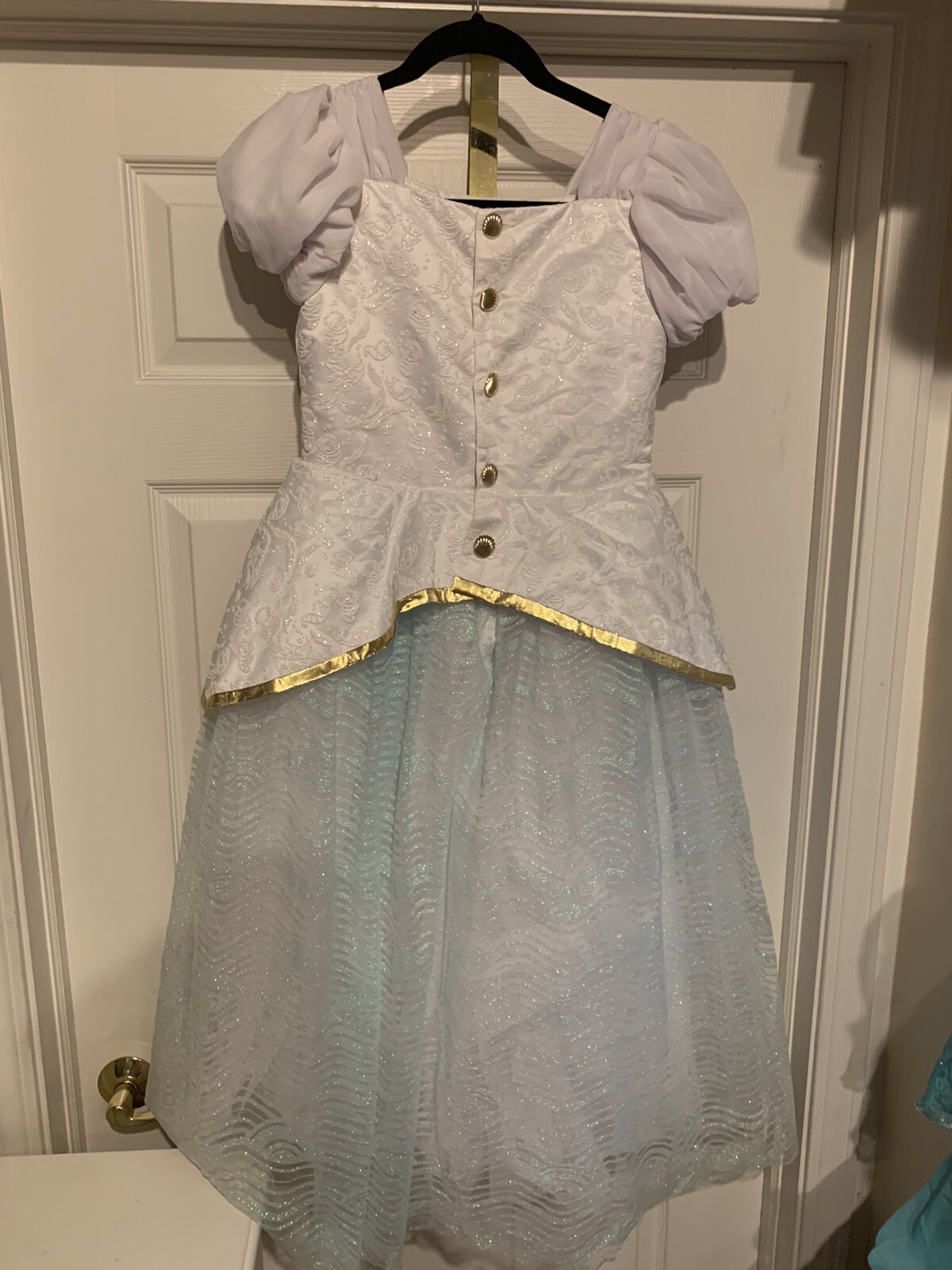 Picture 3 of 12
