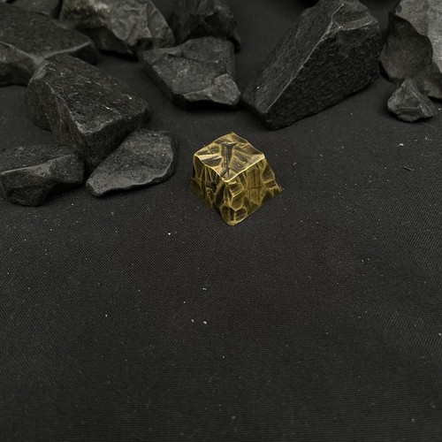 Hand Carved Brass Keycaps R4 Retro Artisan Keycap for MX Mechanical Keyboard - Picture 6 of 7