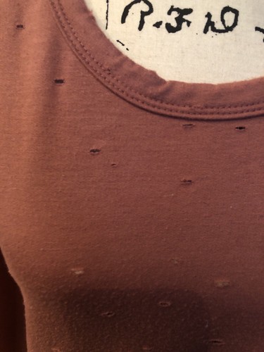 Love J Mauve Rose Cold Shoulder Long Sleeve Sweatshirt Size Medium/Holes Detail - Picture 4 of 11