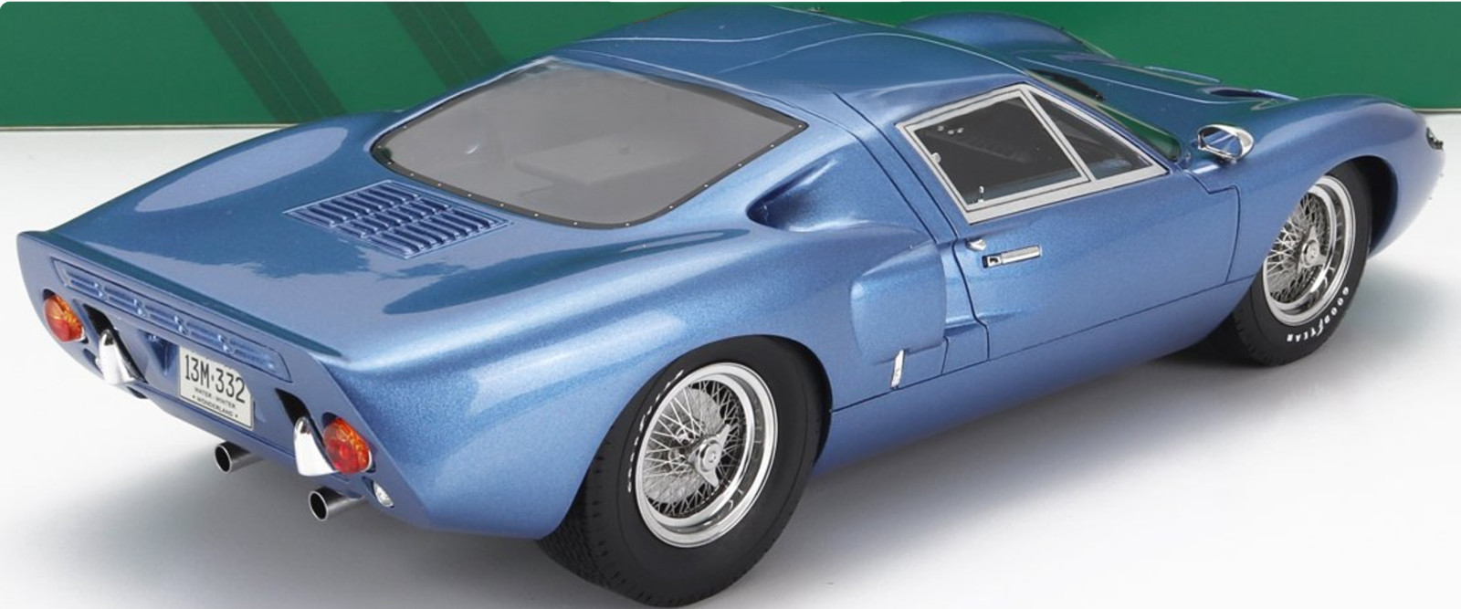 Ford GT40 Race Car Le Mans Racing w/V8 Engine/Custom Resin Body 1:18 Scale Model
