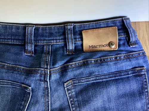 Marmot Straight Relaxed Fit Stretch Jeans Mens 28x32 Dark Wash Cotton Poly Blend - Picture 6 of 7