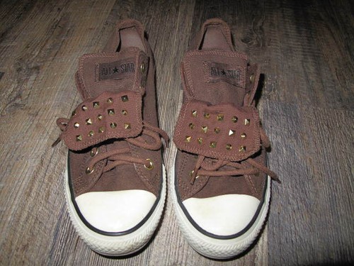 brown chocolate converse