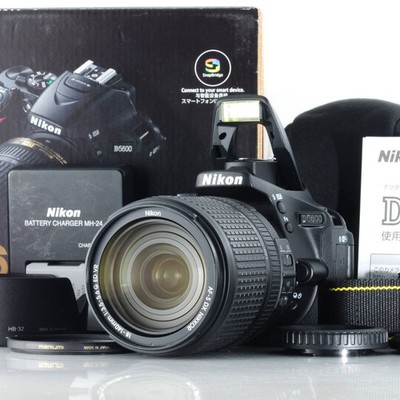 Nikon D5600 Camera Kit 18-140mm VR Near Mint 15930 Shutter Count