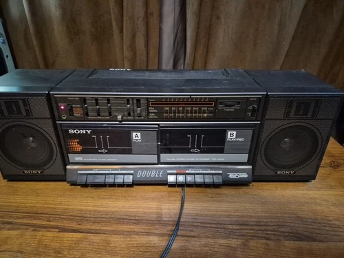 Vintage 80s Sony CFS-W400 Radio Dual Cassette Boombox Missing Battery Cove Works