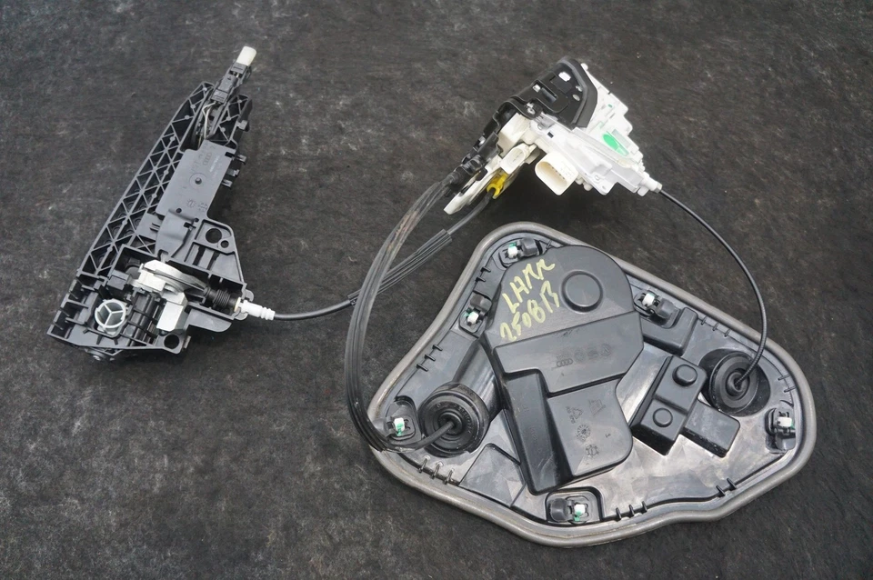 Manija del actuador de cerradura de pestillo de puerta trasera izquierda OEM 4G8839003 Audi RS7 2014-17 *Nota* Foto 3 de 4