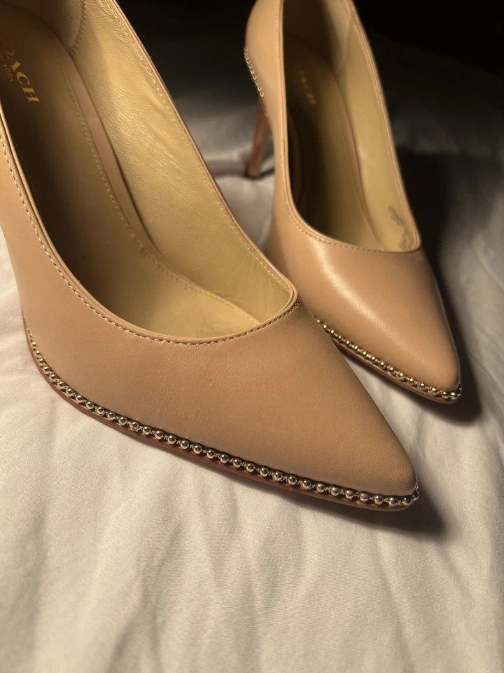 Tacones Coach Smith Beadchain para mujer color madera de haya talla 8,5 Foto 4 de 4