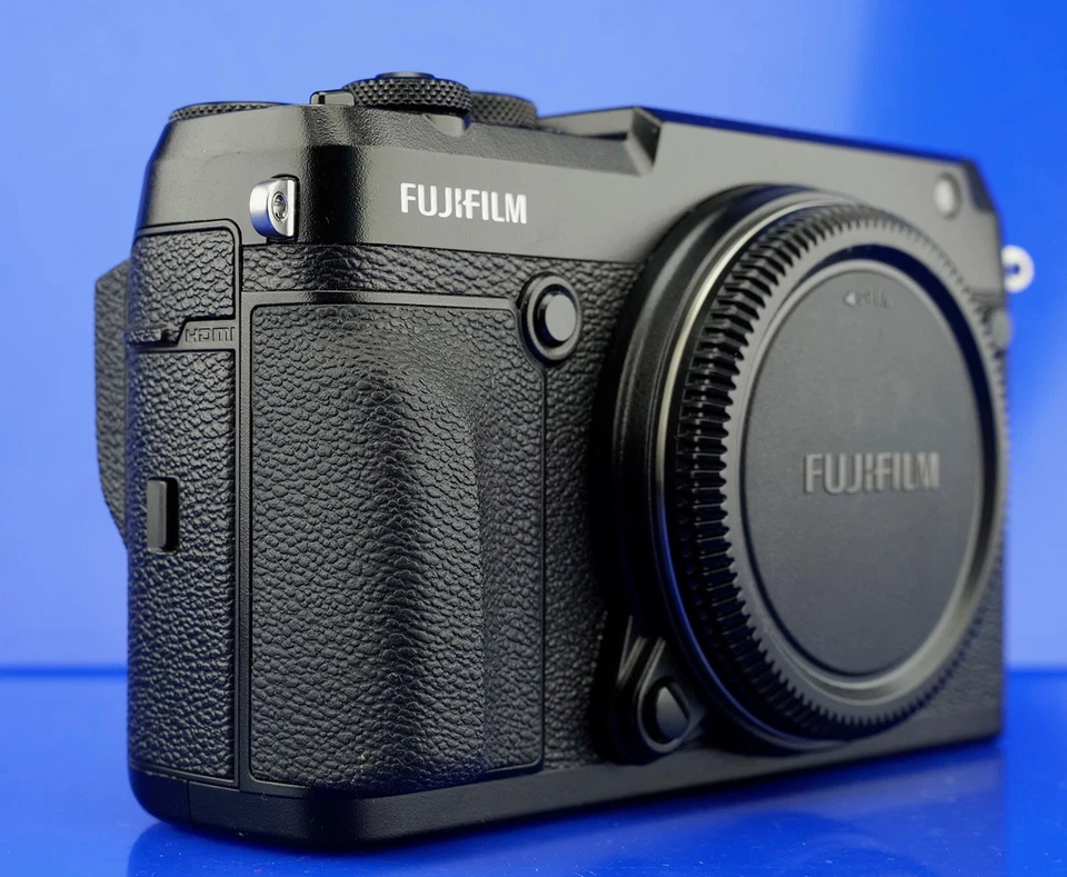 Fujifilm Fuji GFX 50R  mit Patona-Charger TOMS-CAMERA-LADEN Ankauf/Verkauf, Foto 4 von 5