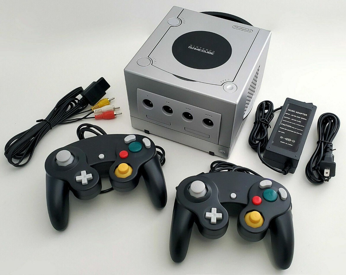 Nintendo GameCube DOL-101 Gaming System SILVER Console 2