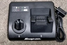 Snap-on™ 14.4 Volt / 18 Volt  Dual bay CHARGER CTC131 New!