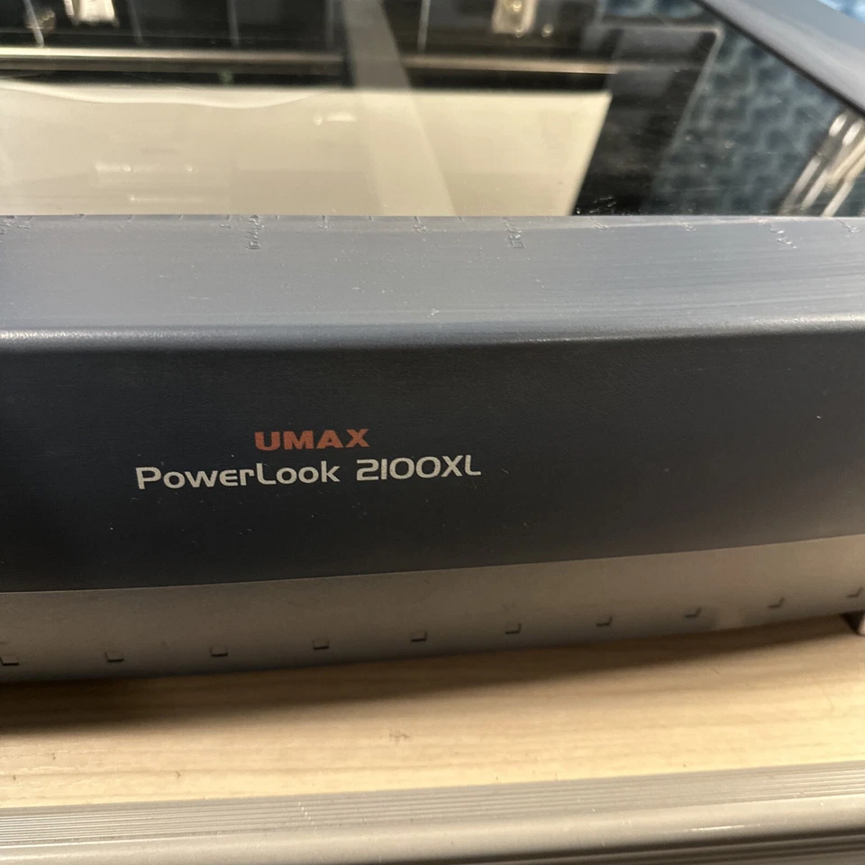Escáner plano Umax PowerLook 2100XL U9901-H9D0 4882A097. Foto 4 de 4