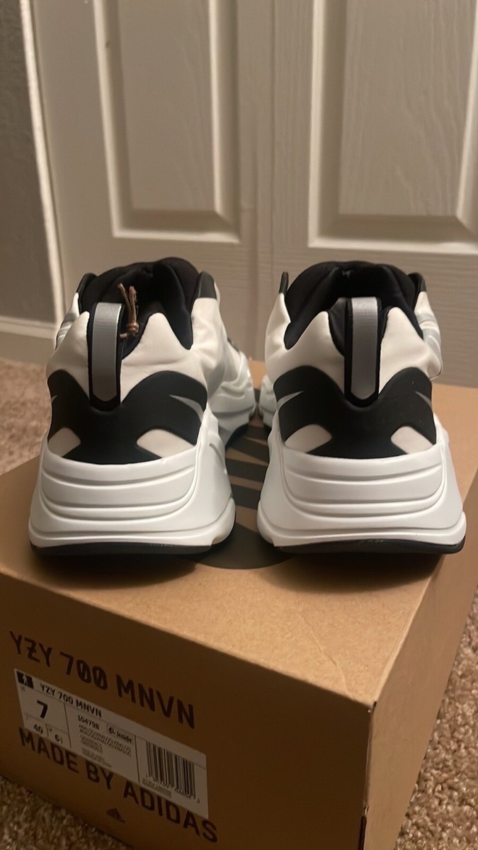 Size 7- Adidas Yeezy Boost 700 MNVN Laceless Analog 2022 | eBay