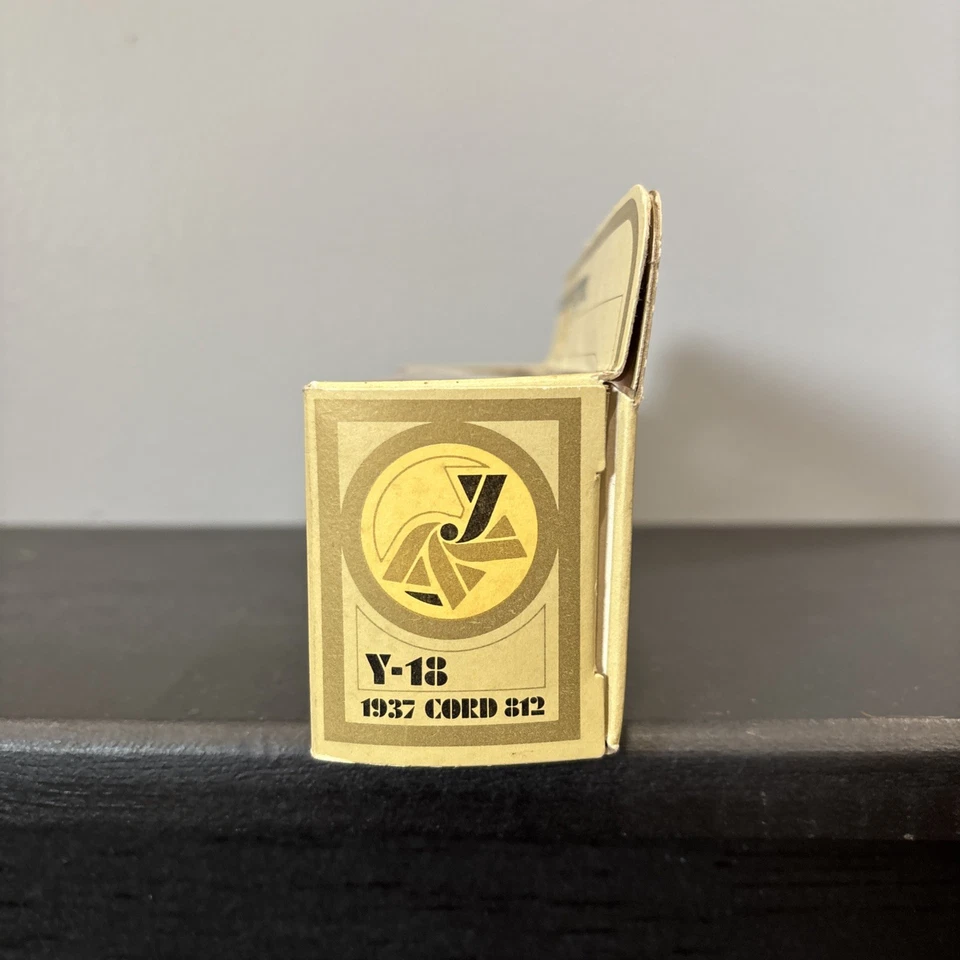 Matchbox Models of Yesteryear 1937 Cord 812 Diecast Car Model Y-18 England 1:35 - Image 4 of 4