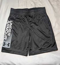 Under Armour Boys Size 4 Black And White Shorts