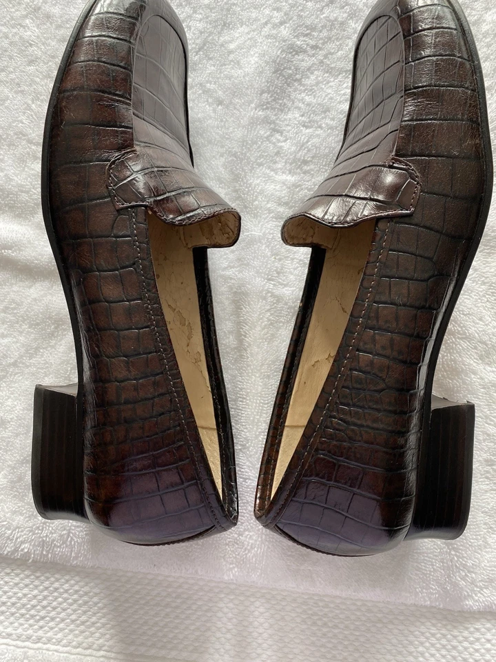 Mocassins femininos Antonio Melani~tamanho 81/2 marrom~impressão de crocodilo~couro~ sapatos  - Imagem 3 de 4