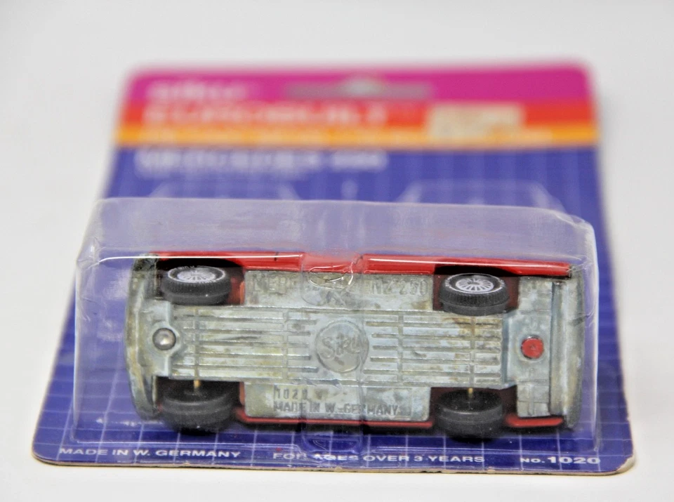 Siku Mercedes 250 Eurobuilt RED & RARE #1020 NOS New On Card free Shipping - Image 3 of 4