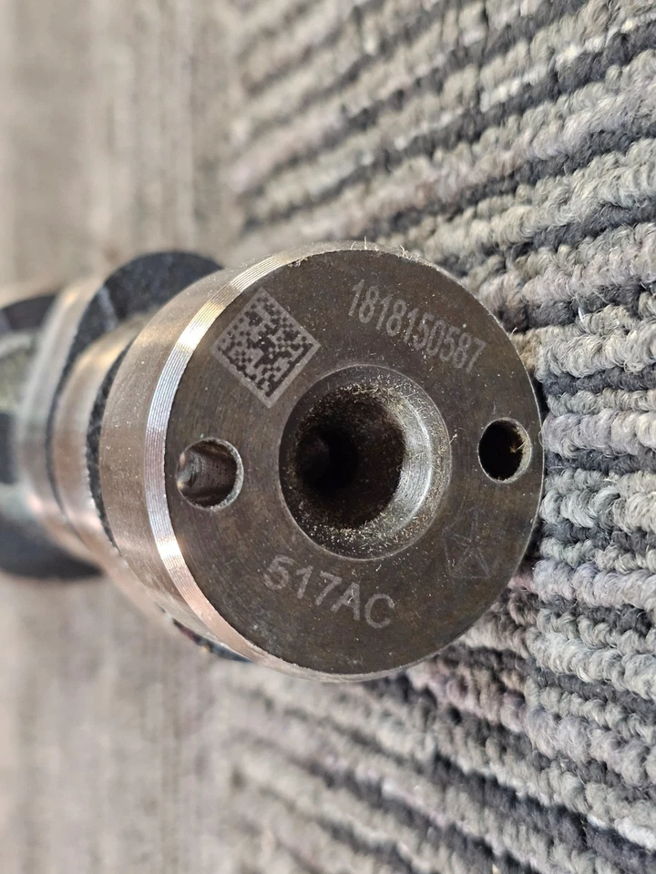 Árbol de levas motor Chrysler 517AC 1818150587 para Ram 2500 2022-2024 6,4 L V8 - Gas Foto 4 de 4