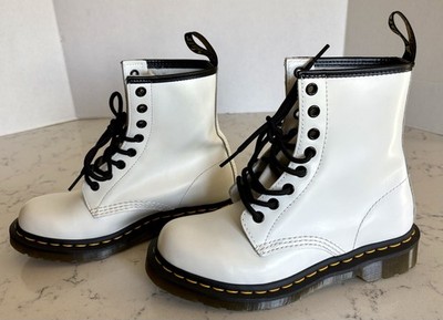 Unworn Doc Dr. Martens White Combat Boot Leather Lace Up 11821 1460 Women 6 UK 4