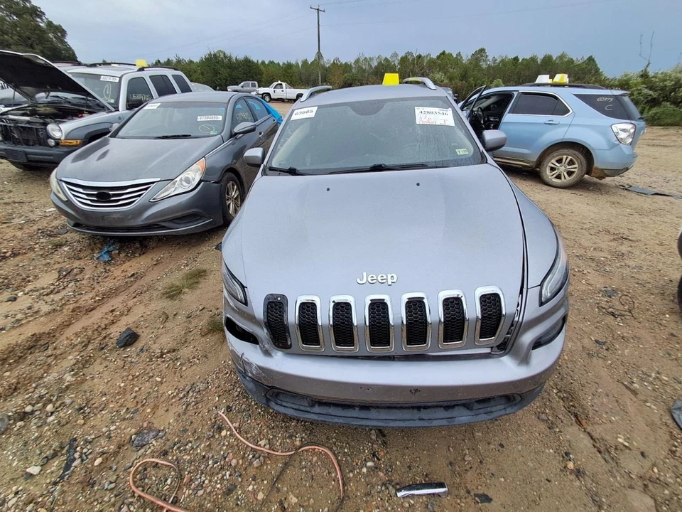 2017 Jeep Cherokee ABS conjunto de módulo 4DR SUV 2.40L usado 130K milhas - Imagem 2 de 4