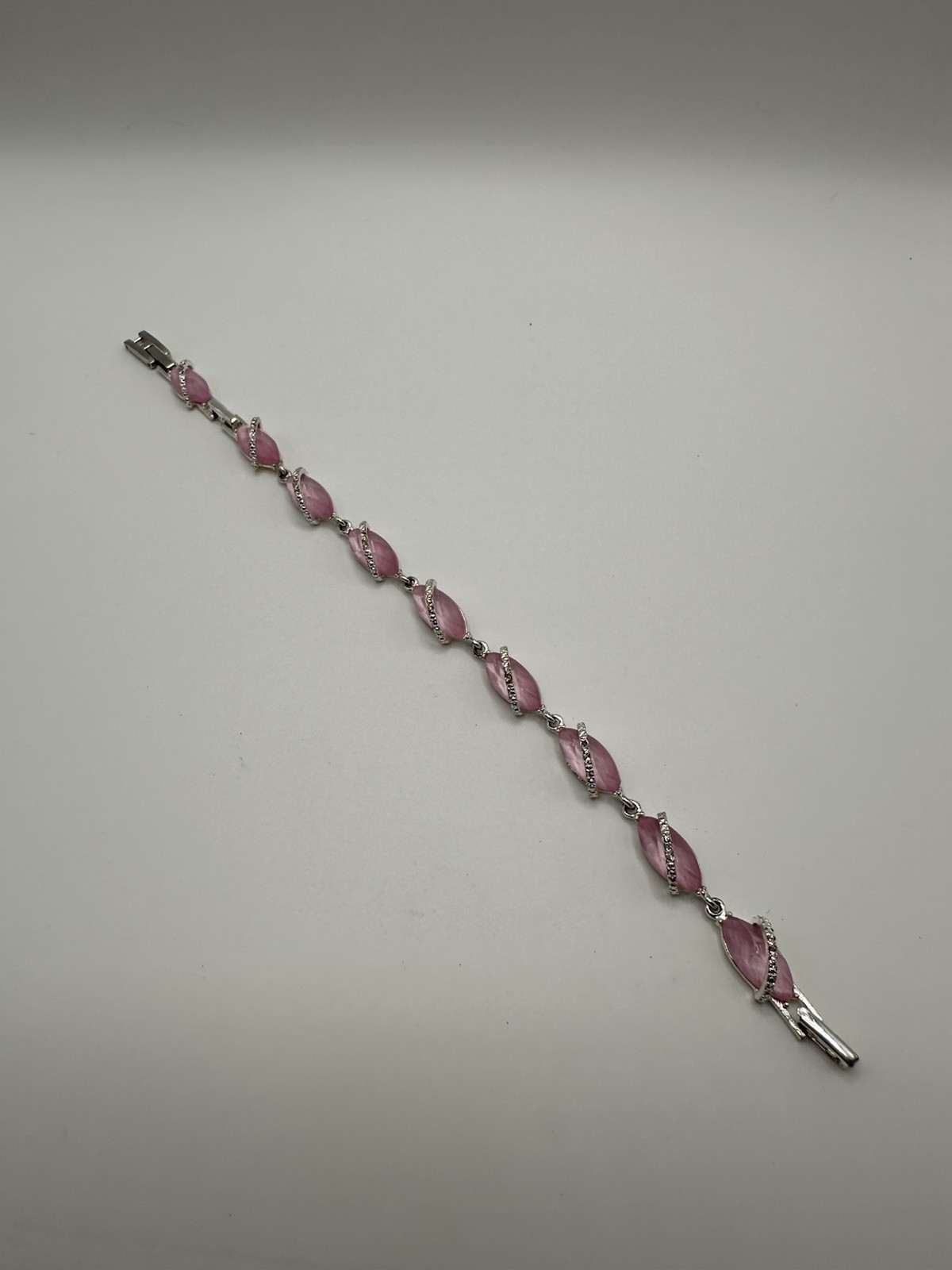 Avon Pink Acrylic Stone Silver Tone Link Bracelet Size 8.5