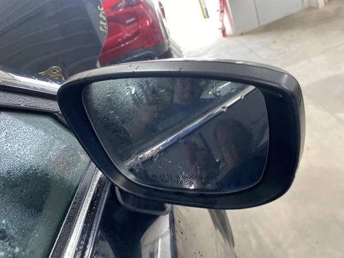 Used Right Door Mirror fits: 2017 Mazda CX-5 w/o heated w/o blind spot alert Rig