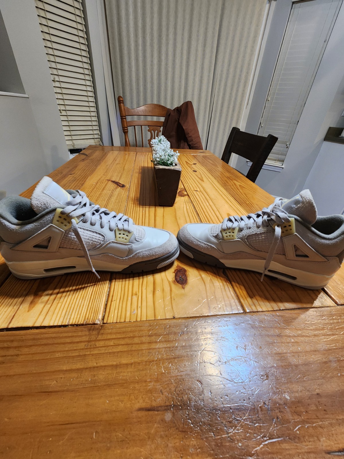 Jordan 4 Retro SE Photon Dust Size 13