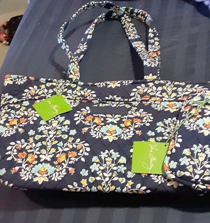 Vera Bradley Mandy Chandelier Floral Purse Handbag  Shoulder Bag NWT Bonus Eye 